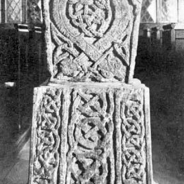 St Edmunds, Dolton, Devon - font